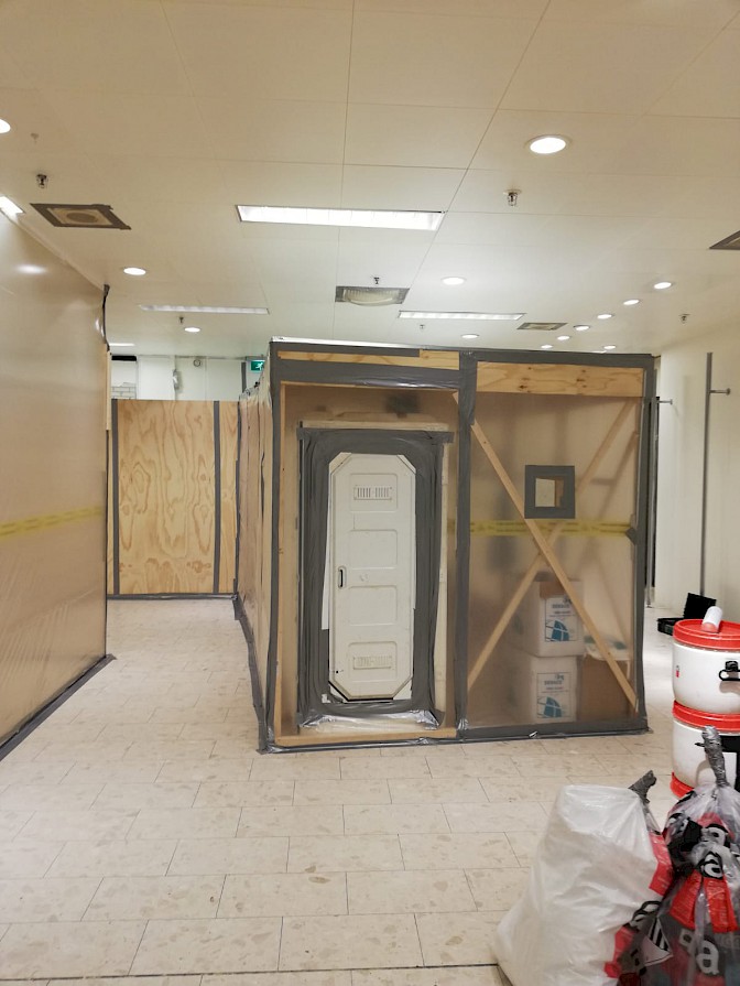 Douche unit opgebouwd in winkel Zwolle